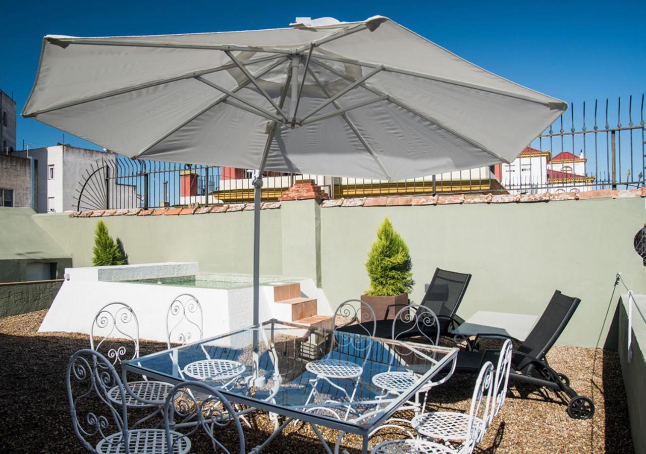 Slow Suites Maestranza Seville Exterior photo
